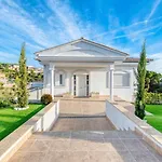 Costacabana - Villa Madison